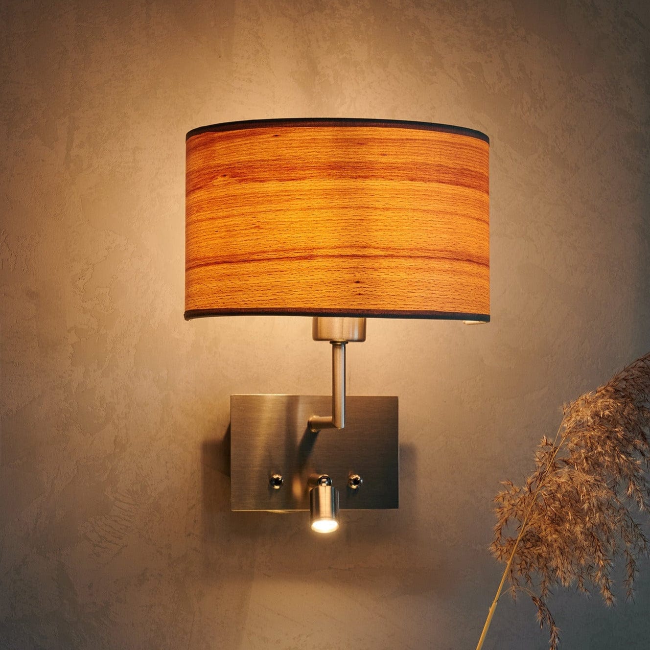 Leuchtnatur Wandleuchte Wandlampe mit Leselicht Cortexa Kernbuche