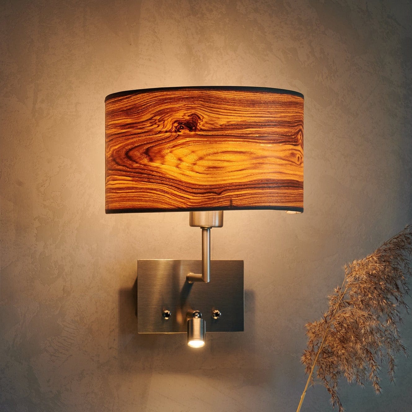 Leuchtnatur Wandleuchte Wandlampe mit Leselicht Cortexa Kernesche