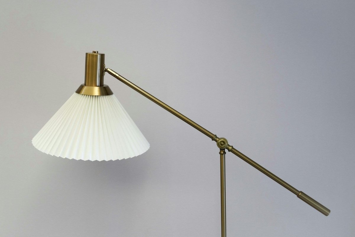 Design Stehlampe Wohnzimmer: Trends, die begeistern - Leuchtnatur