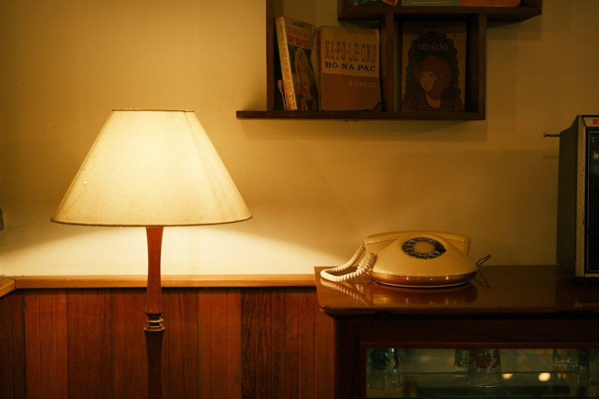 Stehlampe Wohnzimmer: So findet man die perfekte Beleuchtung - Leuchtnatur