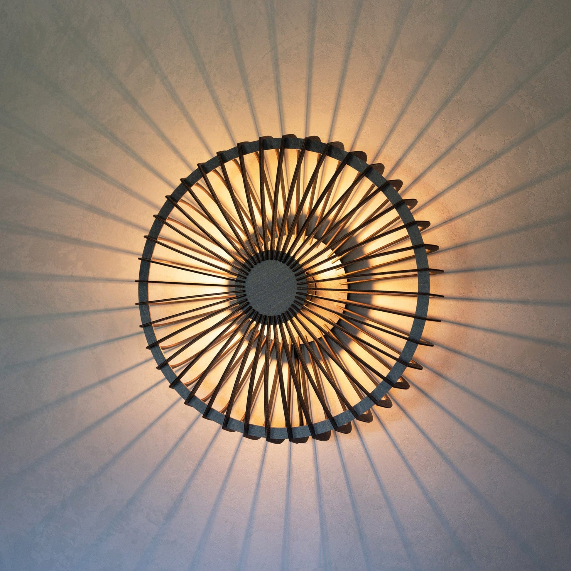 Leuchtnatur 35cm / Schwarz meliert Holz Wandlampe und Deckenlampe Lisa