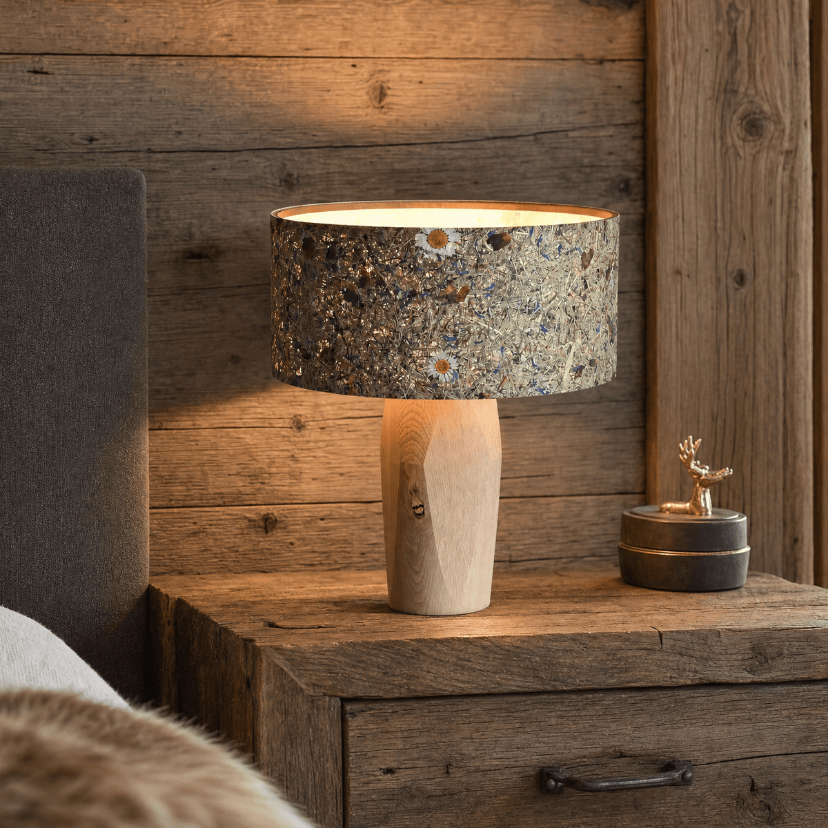 Pura Tischleuchte/Nachttischlampe